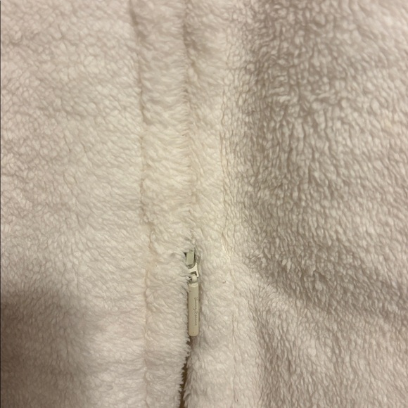 Tommy Bahama Ivory Sleeveless Vest - Picture 5 of 8